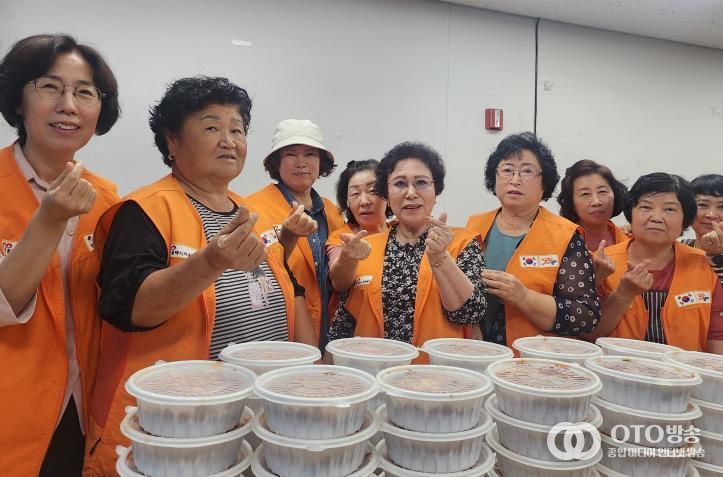 평택시 신장1동 자원봉사나눔센터, 취약계층 어르신 밑반찬 나눔