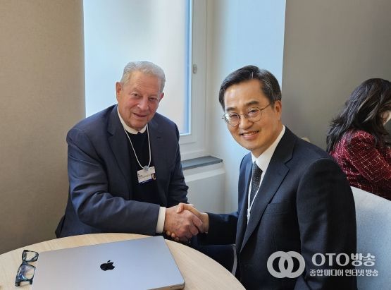 김동연 경기도지사, 다보스에서 앨 고어, 프랑스 장관, 싱가포르 부총리 등 주요인사와 교류