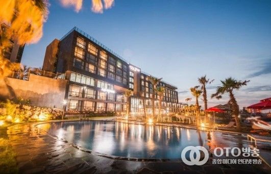 제주 제주시 애월읍 애월해안로 881 에 위치한 호텔전경