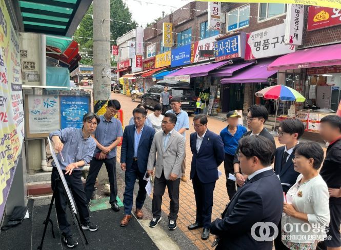 안양시의회 총무경제위원회, 관양시장 경관조명 사업 현장 점검
