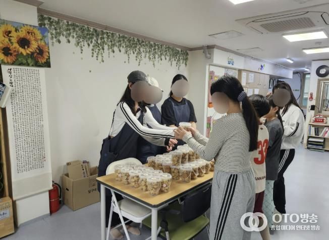 의왕시청소년재단 학교밖청소년지원센터, 자립작업장 '브레드림' 따뜻한 쿠키 나눔 활동 펼쳐