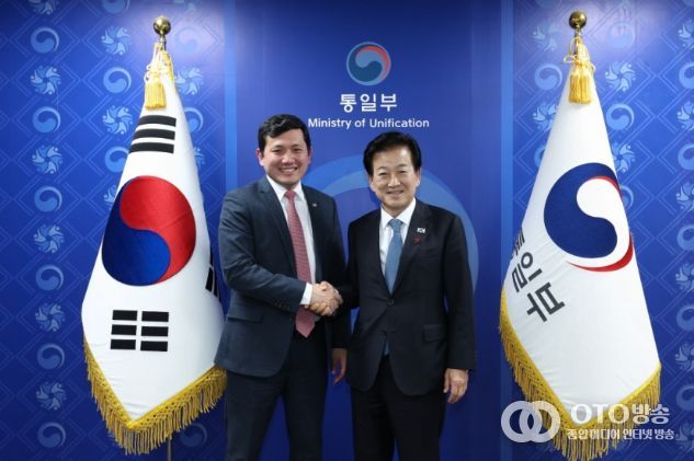 통일부 장관, 주한 미국대사대리 접견