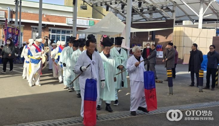 ‘원홍주등육군상무사 공문제’