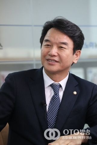 더불어민주당 문진석 의원(원내수석, 충남 천안시갑)