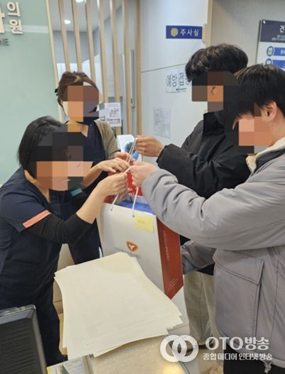 수원남자단기청소년쉼터, 감사 떡나눔 활동 진행