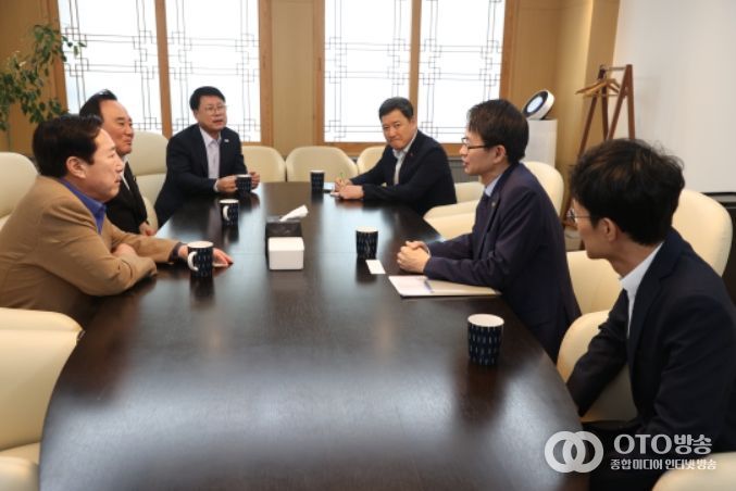 중소기업중앙회 방문한 백승보 조달청장