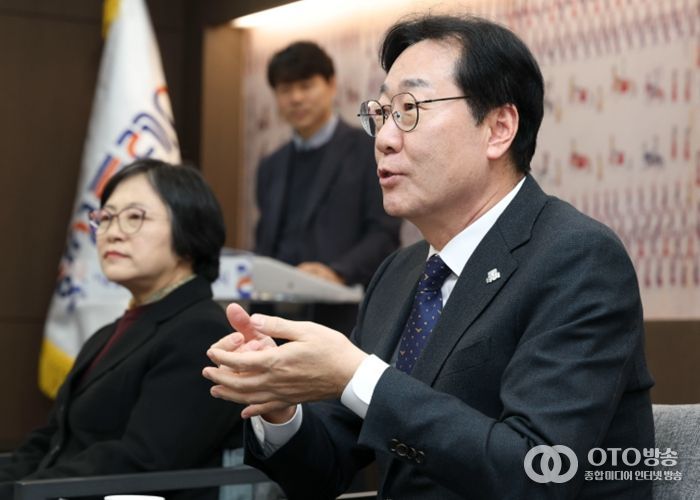 정명근 화성특례시장이 문화예술·관광 정책 협력 방향에 대해 발언하고 있다