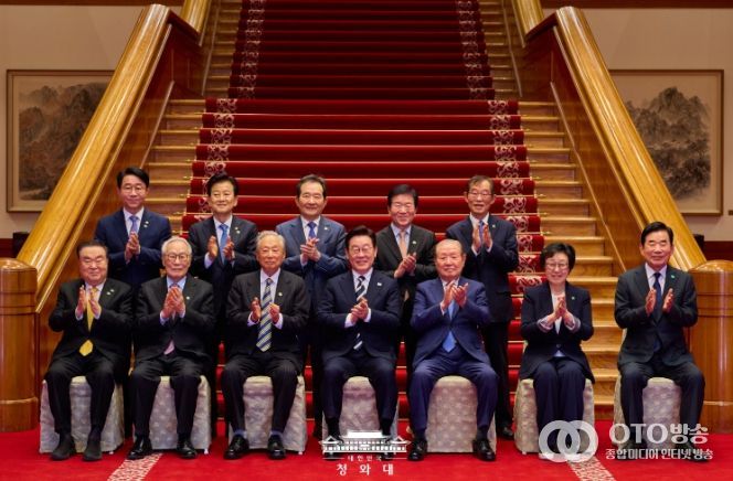 더불어민주당 상임고문단 오찬 간담회(청와대)